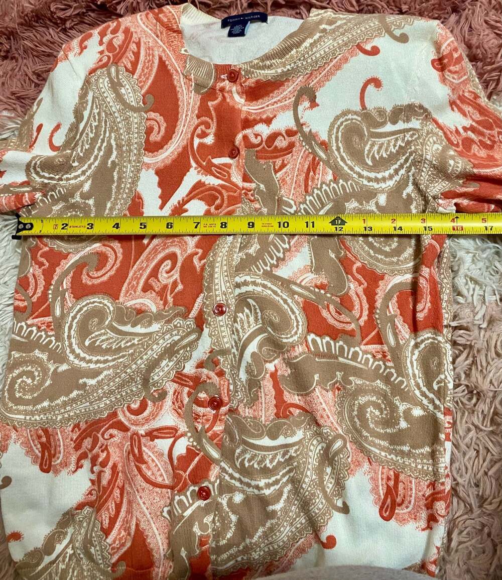 Tommy Hilfiger Women's Button-Down Cardigan Sweater in Orange and Beige Paisley - Picture 5 of 6